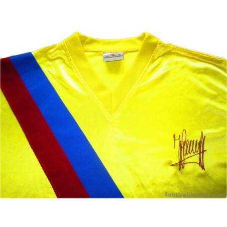 1970s FC Barcelona Cruyff No.9 'Signed' Away