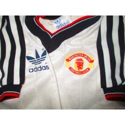 1982-84 Manchester United Away Shirt