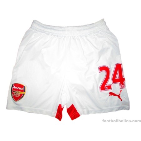 2015-16 Arsenal Home Shorts Bellerín #24