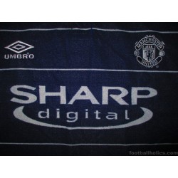 1999-2000 Manchester United Away Shirt